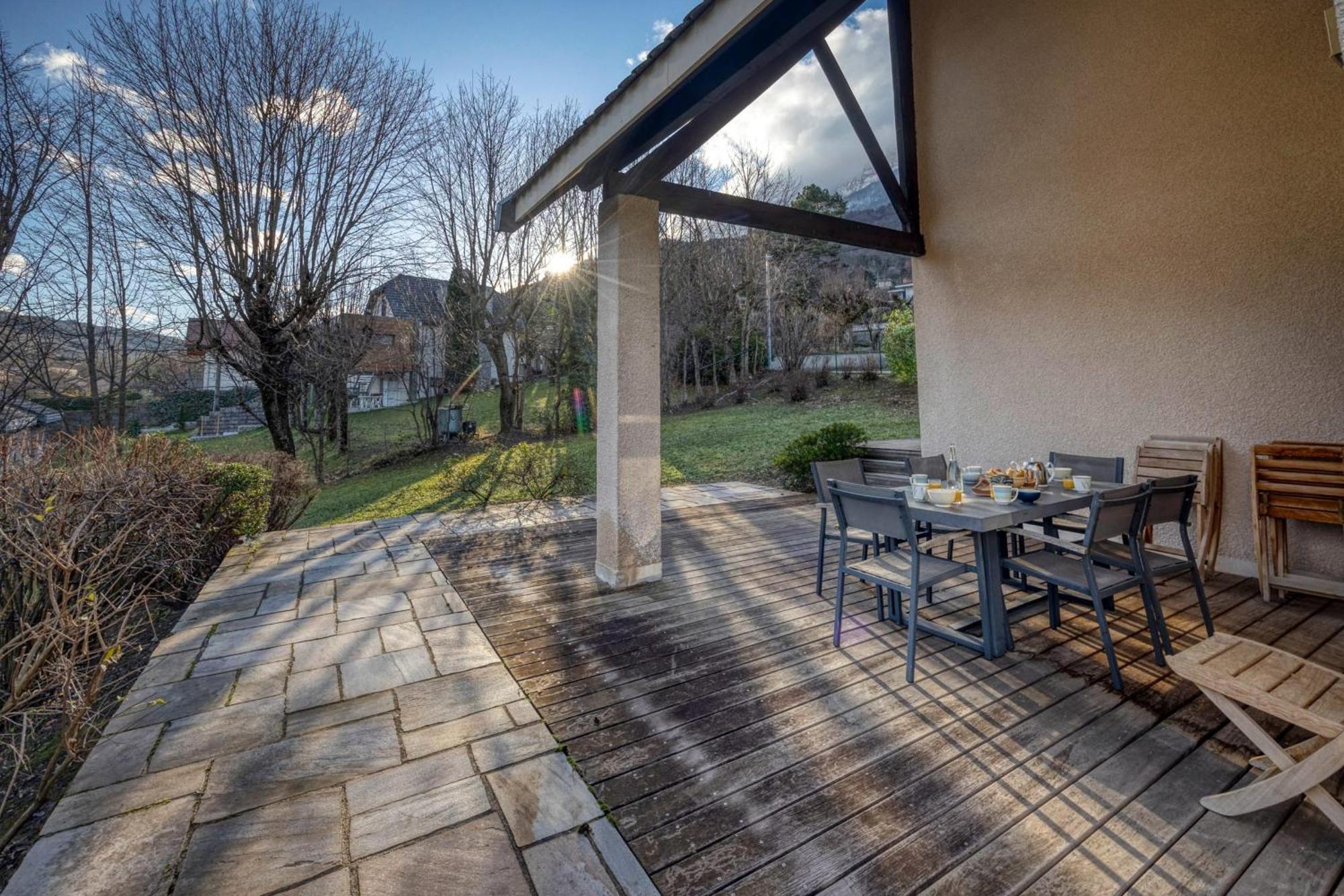 #Hp La Maison Des Lilas Large Family House Sleeps 12 Garden Seyssinet Exterior foto